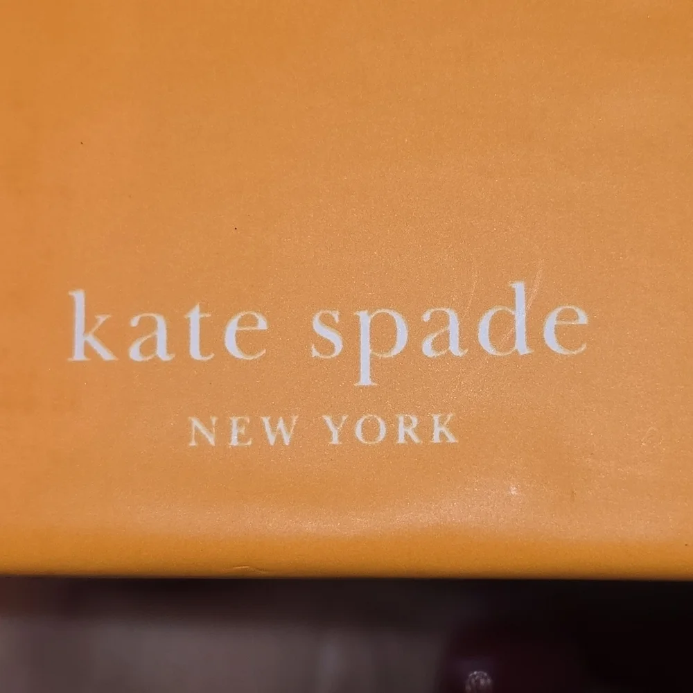 KATE SPADE NEW YORK ERICA RED PATENT FLATS WOMENS SIZE 6 1/2 EUC